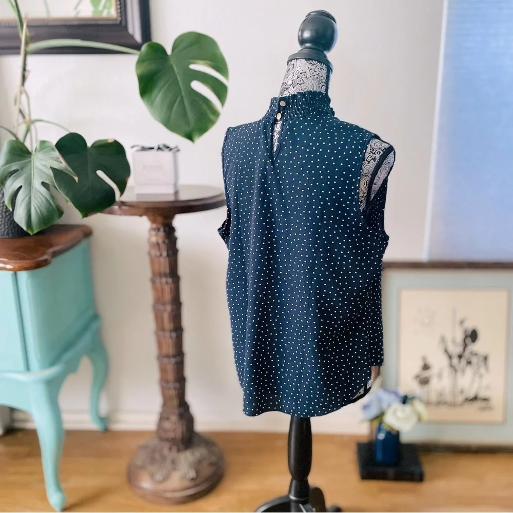 Sleeveless Ruffle Mockneck Polka Dot Tank Blouse in White / Navy - Picture 4 of 6